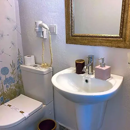 Lesante Ayvalı